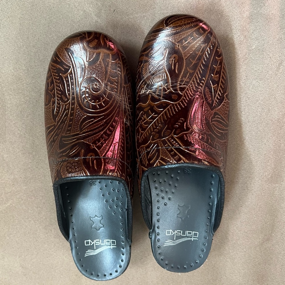 Dansko Mule Size 38 Eu/7.5-8 Us - image 1